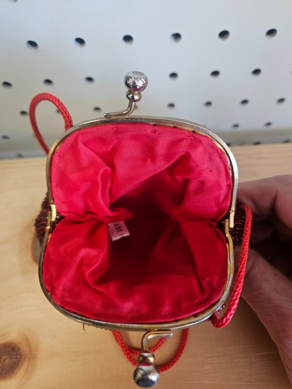Vintage Red Beaded Coin Purse - Picture 2 of 4